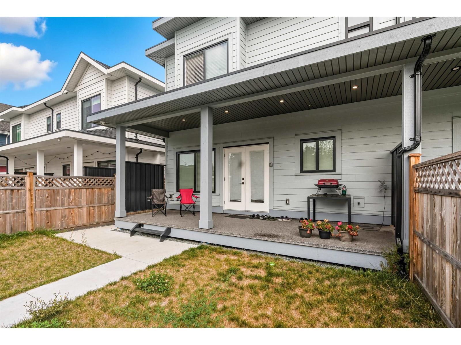 18470 64 AVENUE, Surrey