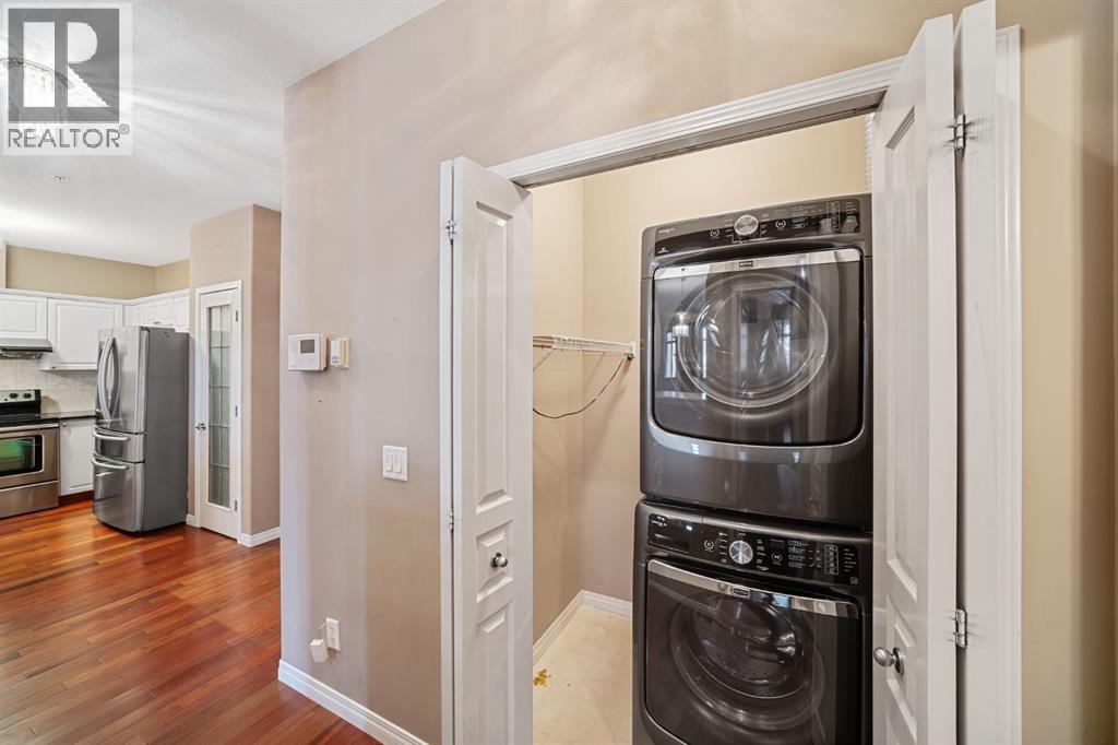 Single Family House for Sale in   Lake Fraser Court SE Lake Bonavista Calgary 