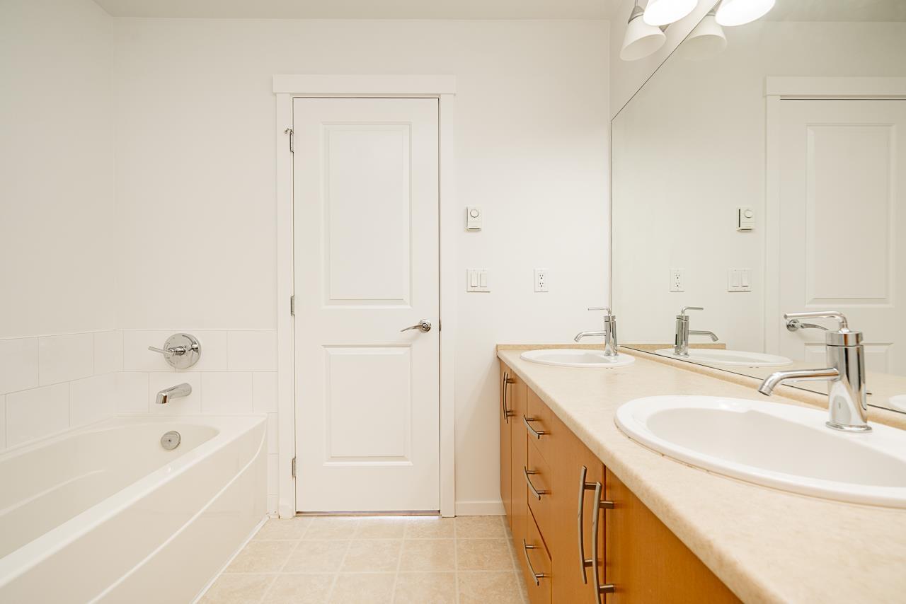 #19-8385 DELSOM, Delta