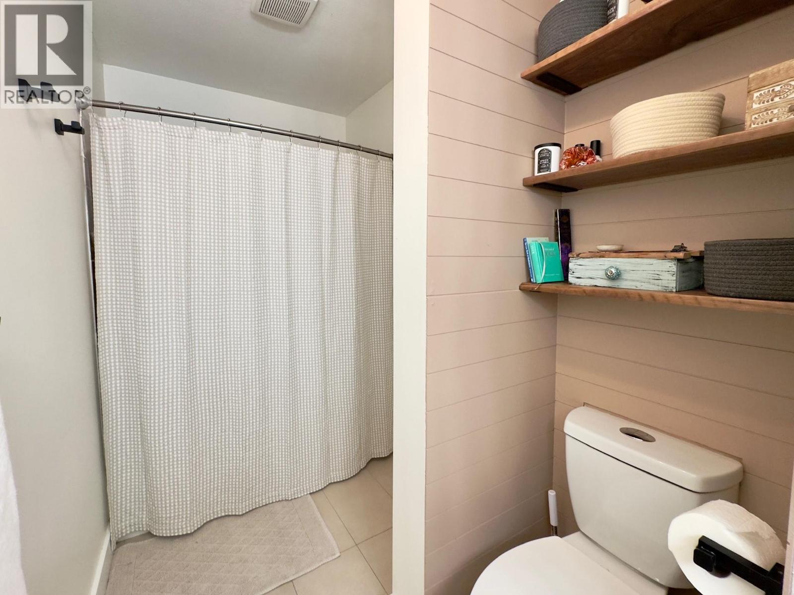 1150 MCPHERSON Place, Penticton