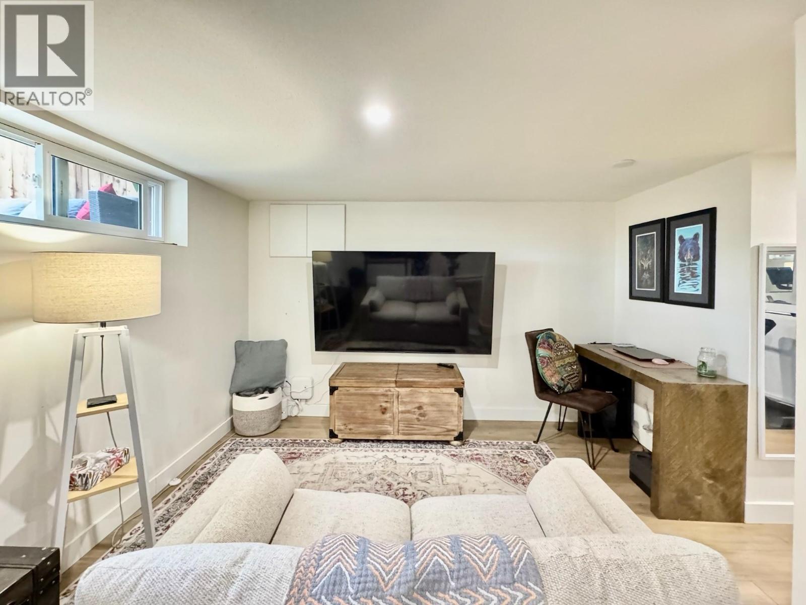 1150 MCPHERSON Place, Penticton