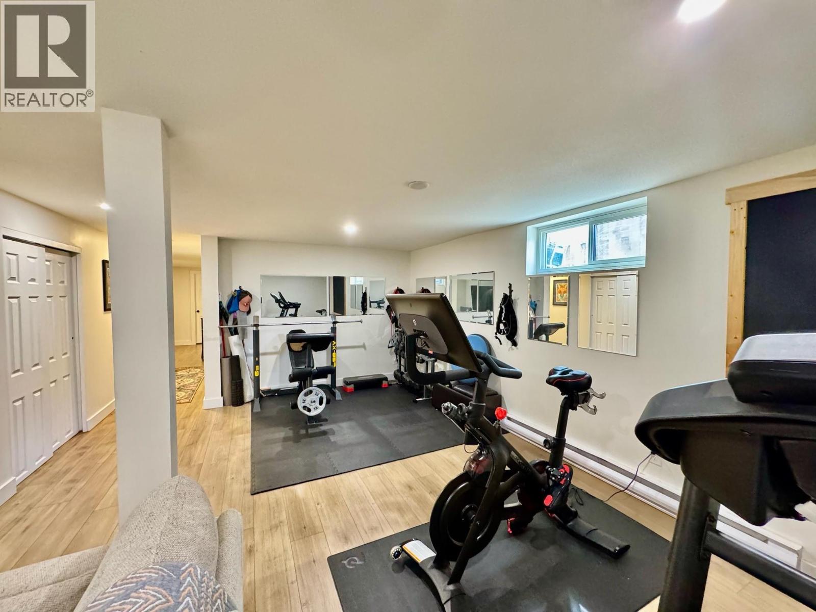 1150 MCPHERSON Place, Penticton