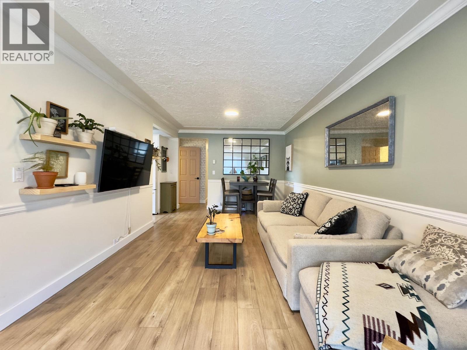 1150 MCPHERSON Place, Penticton