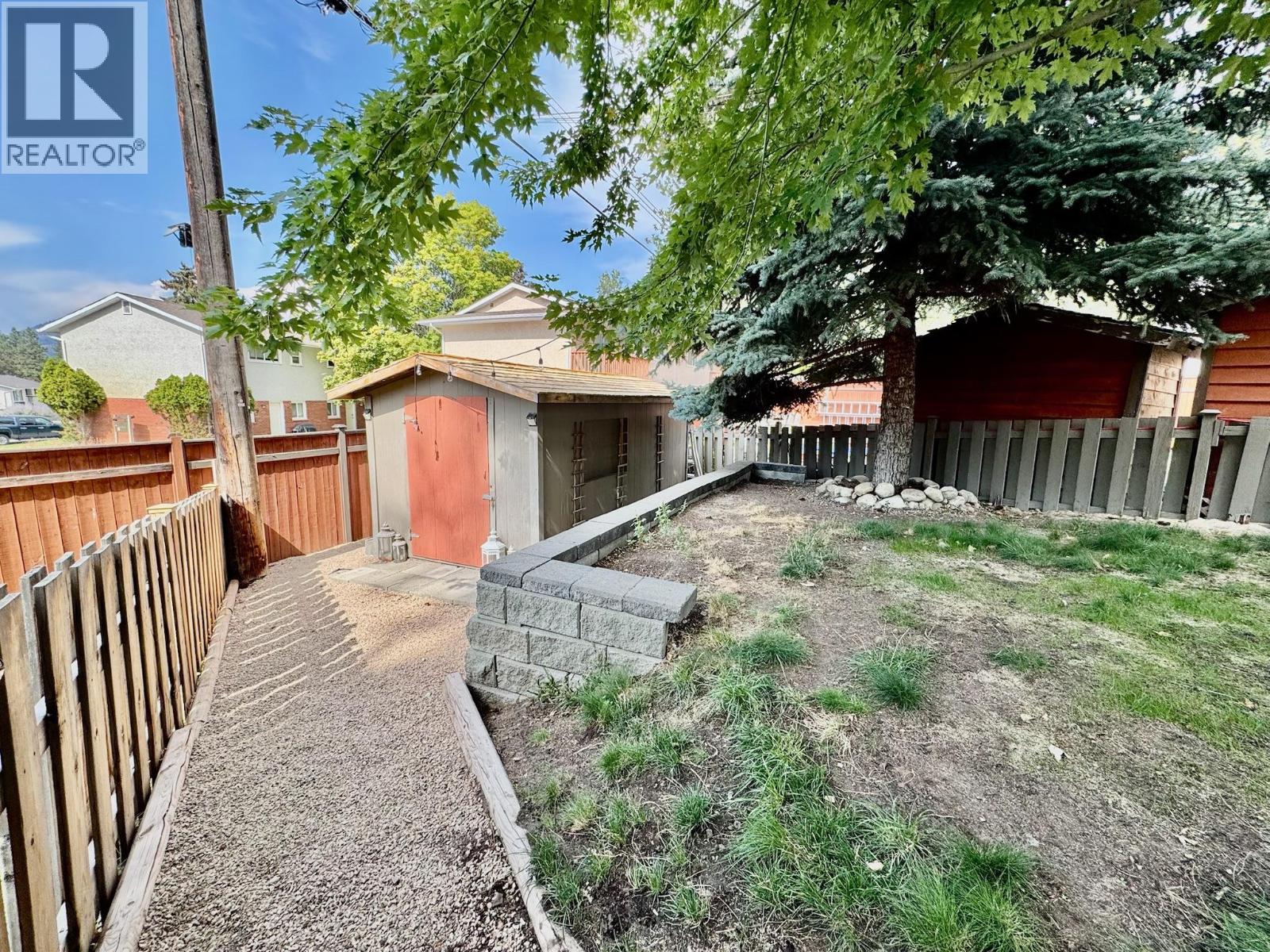 1150 MCPHERSON Place, Penticton