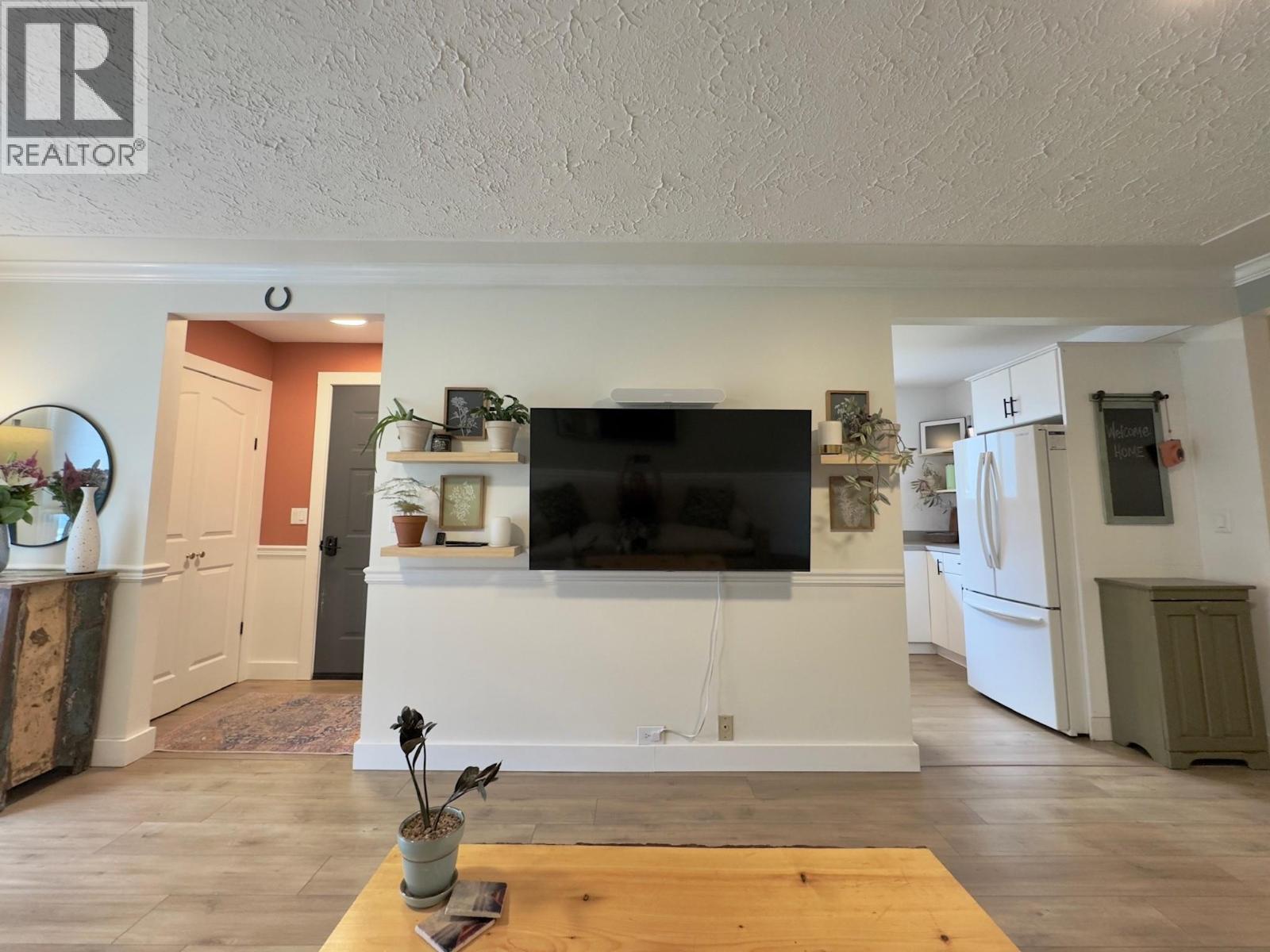 1150 MCPHERSON Place, Penticton