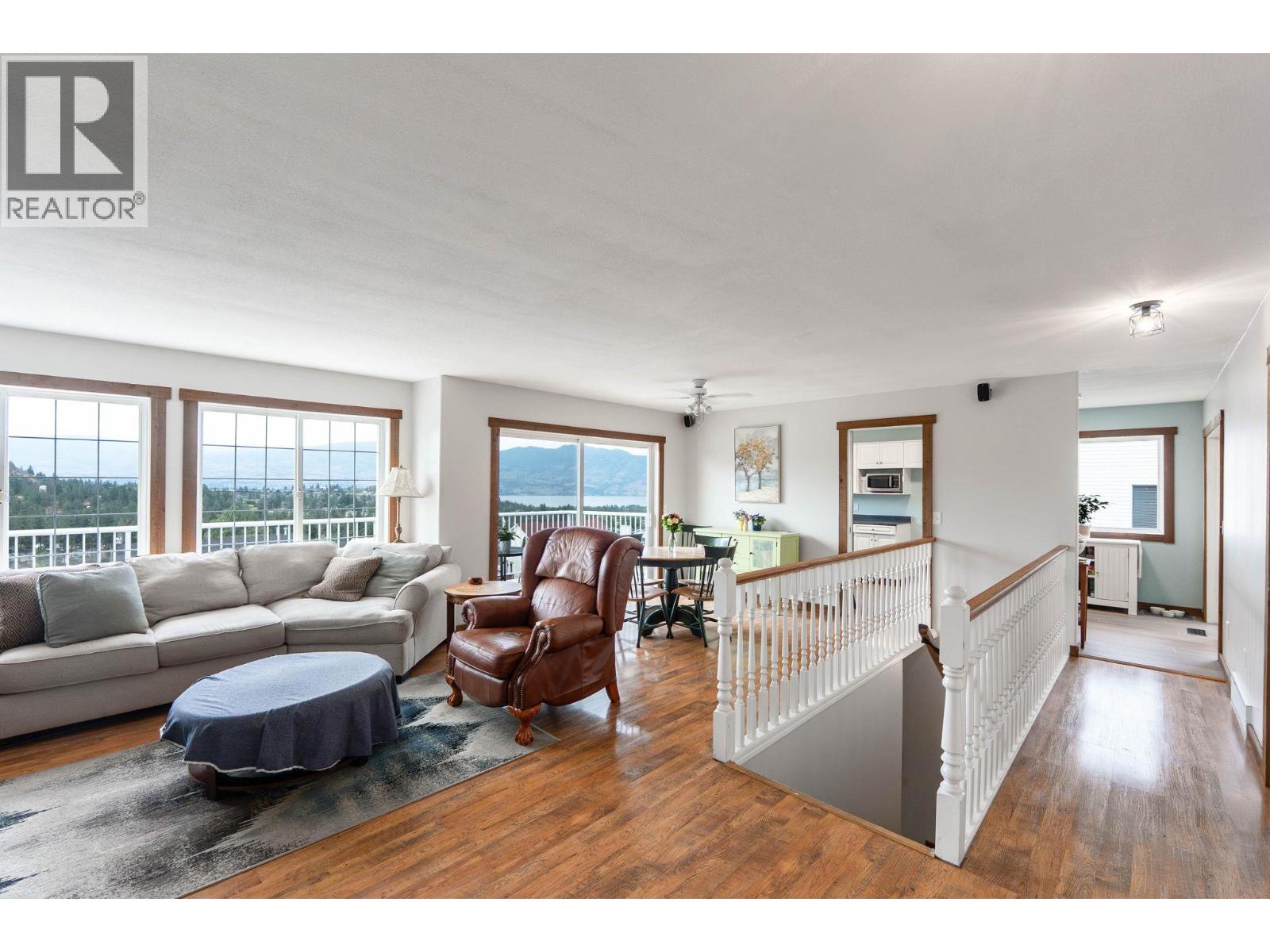  3052 Ensign Way, West Kelowna
