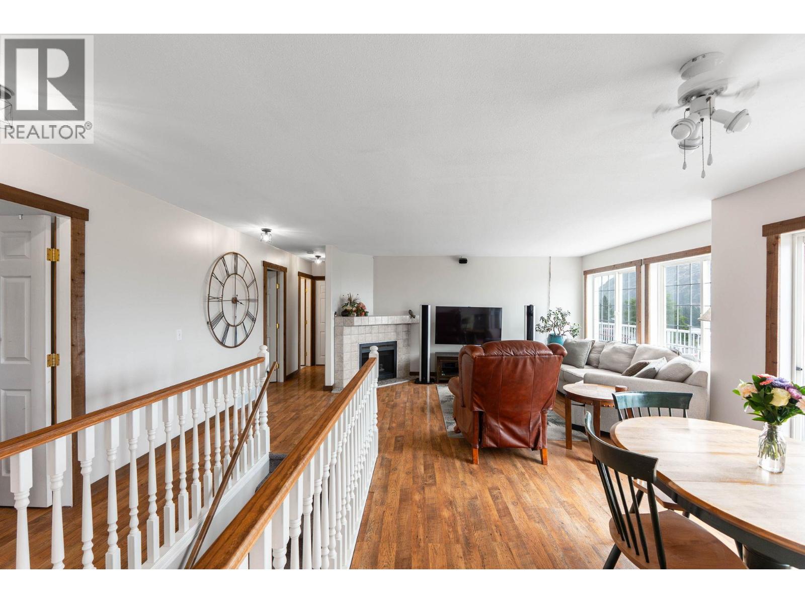  3052 Ensign Way, West Kelowna