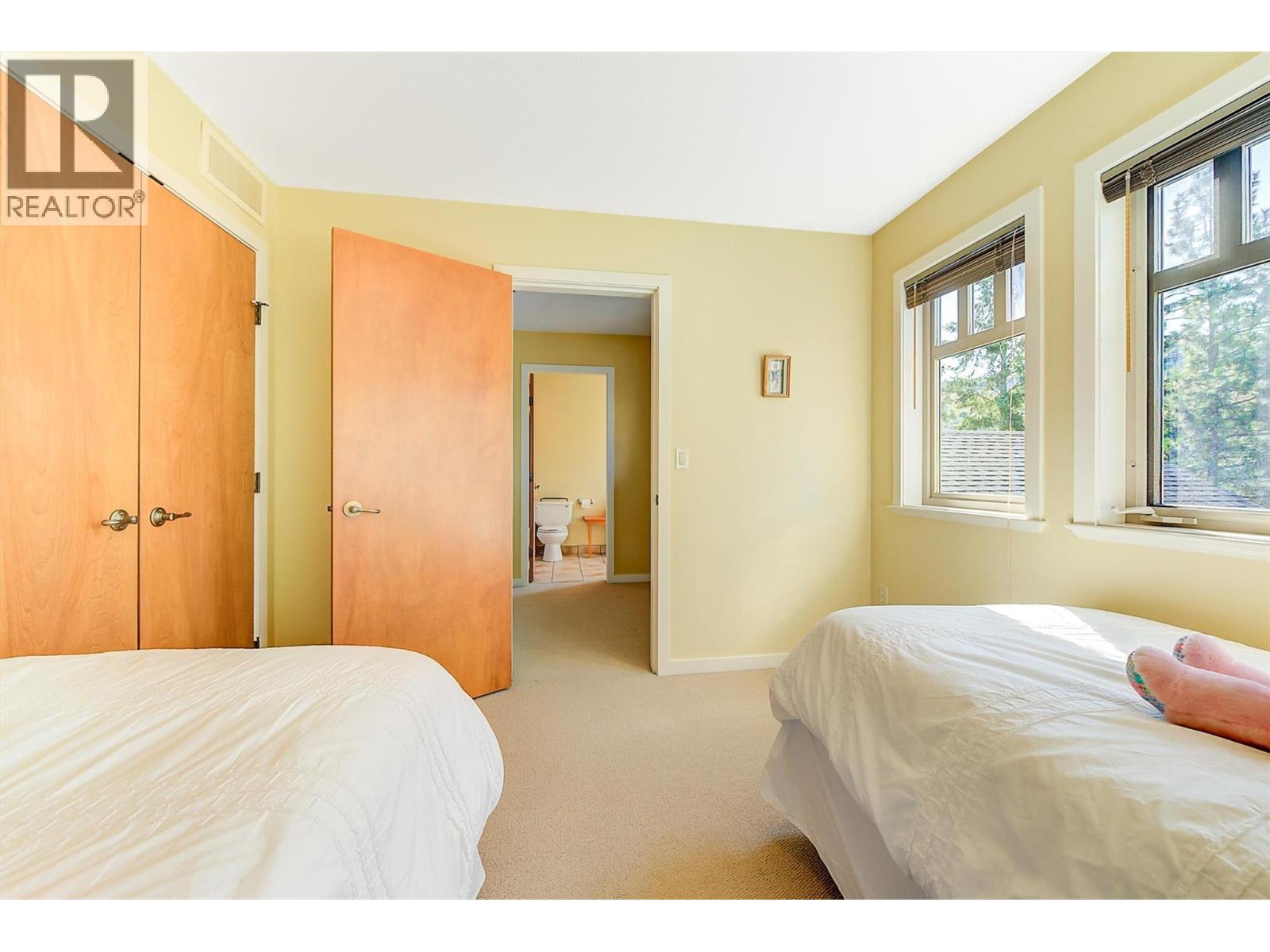  755 South Crest Drive, Kelowna