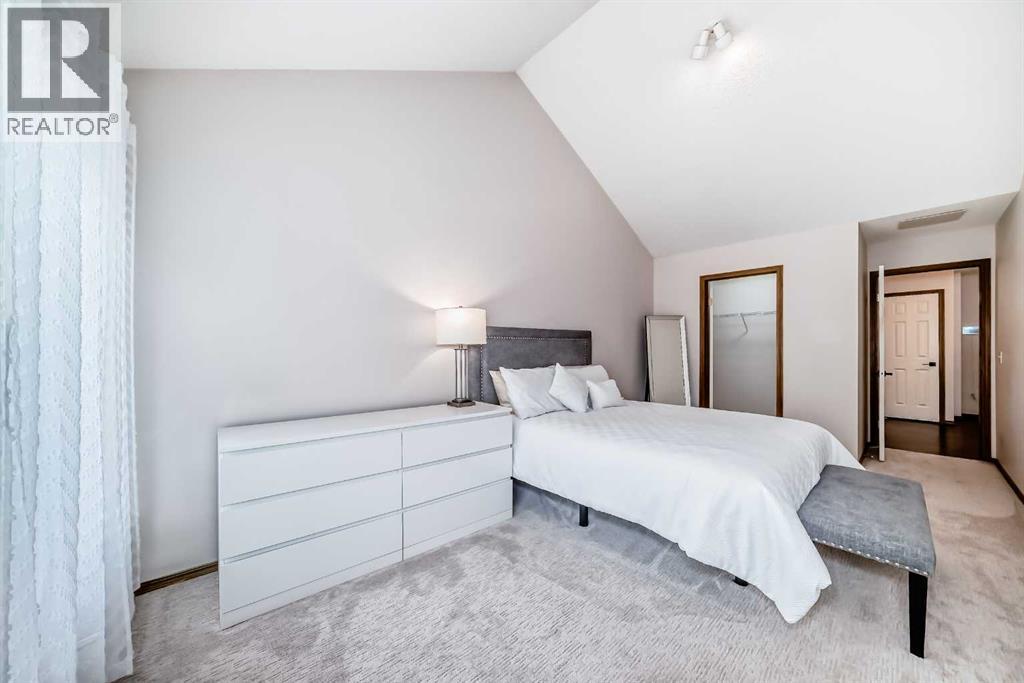 Single Family House for Sale in  Somervale Point SW Somerset Calgary 