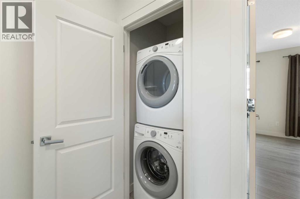 Single Family House for Sale in  Sherwood Row NW Sherwood Calgary 