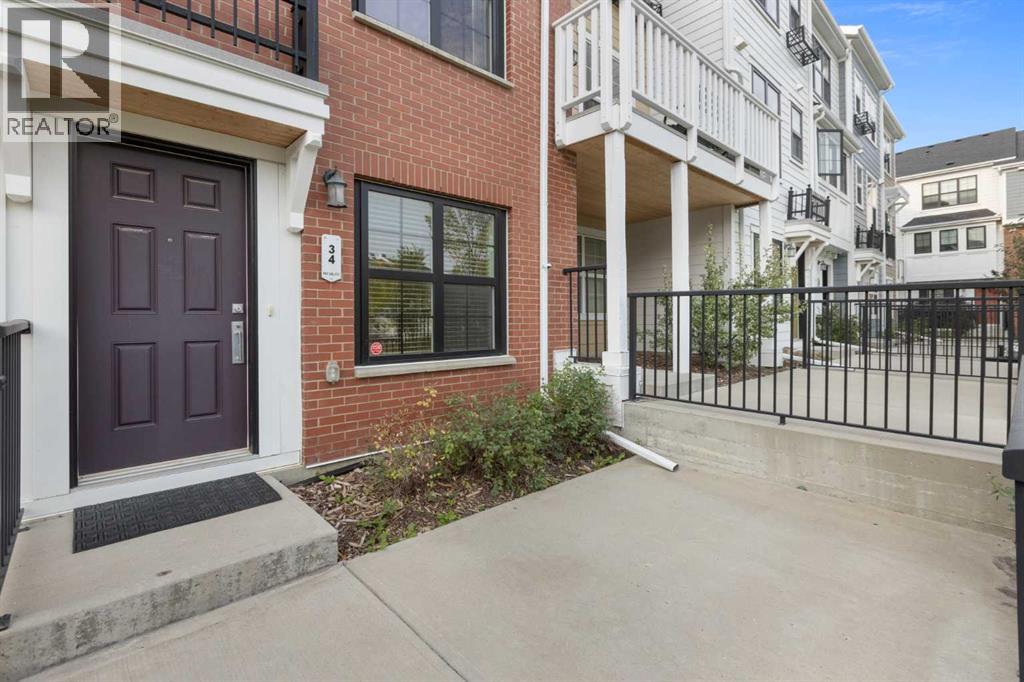 Single Family House for Sale in  Sherwood Row NW Sherwood Calgary 
