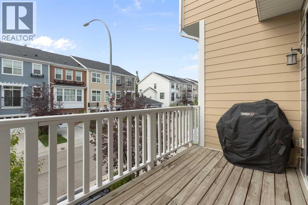 Single Family House for Sale in  Sherwood Row NW Sherwood Calgary 