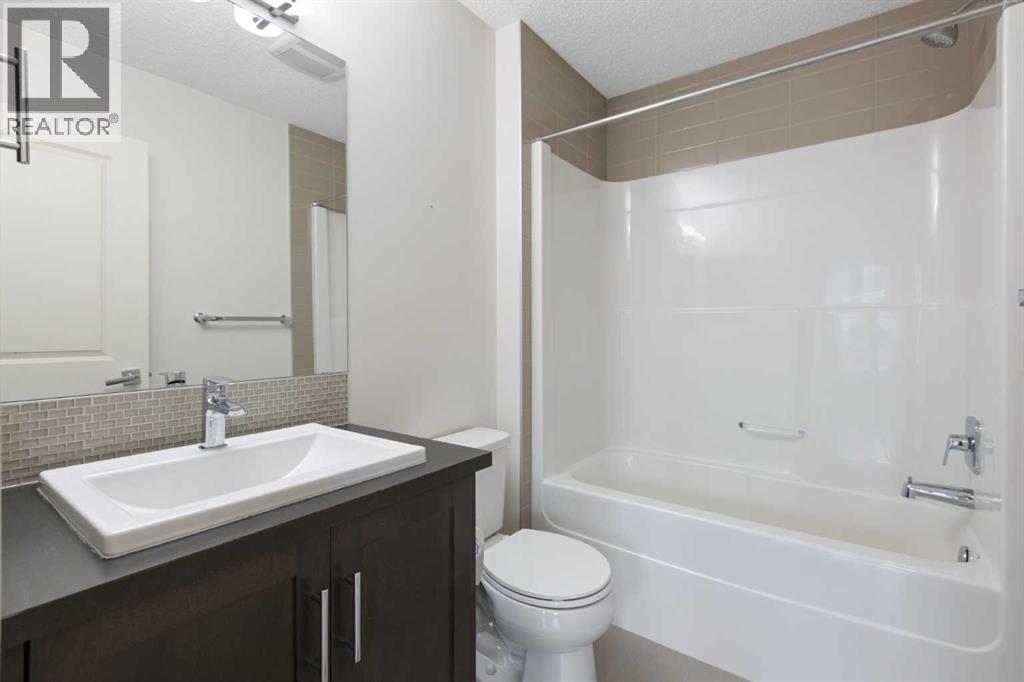 Single Family House for Sale in  Sherwood Row NW Sherwood Calgary 