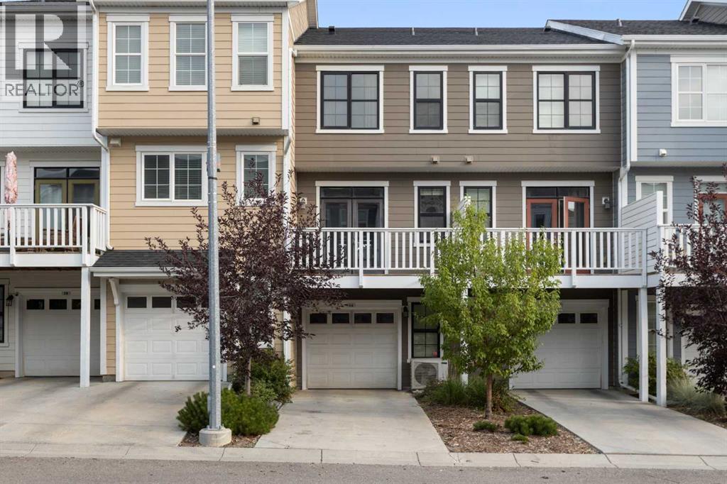 Single Family House for Sale in  Sherwood Row NW Sherwood Calgary 