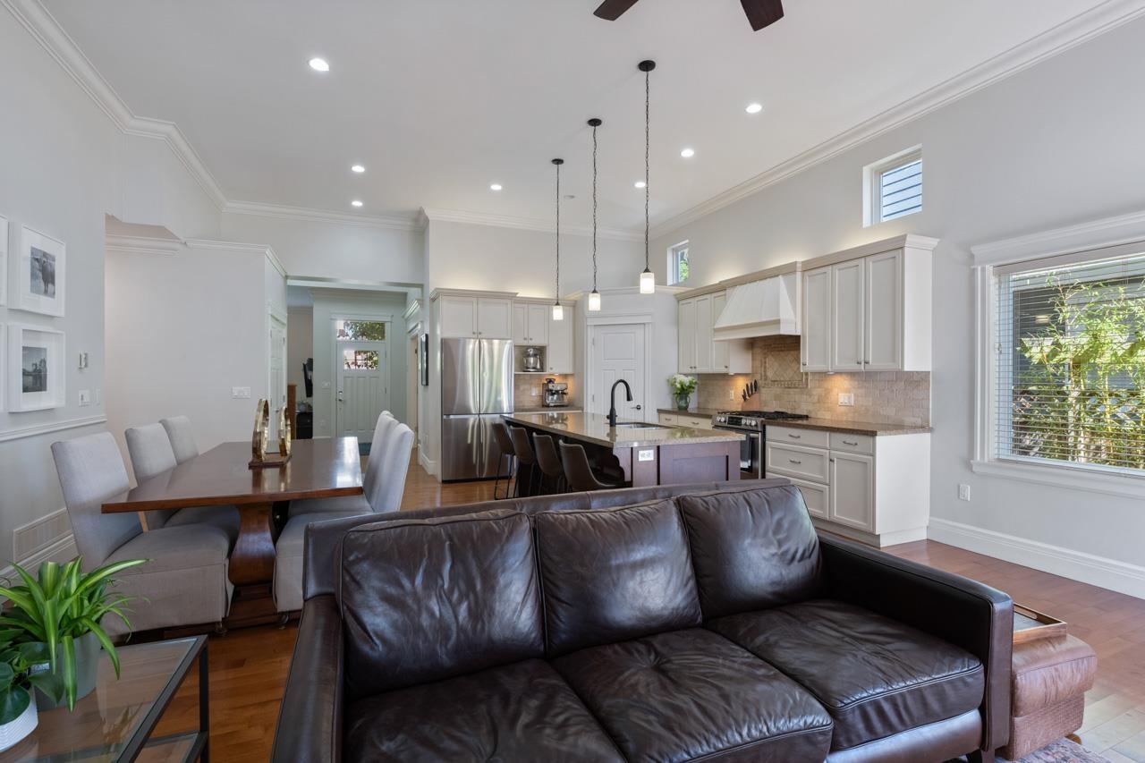 1856 140 STREET, Surrey