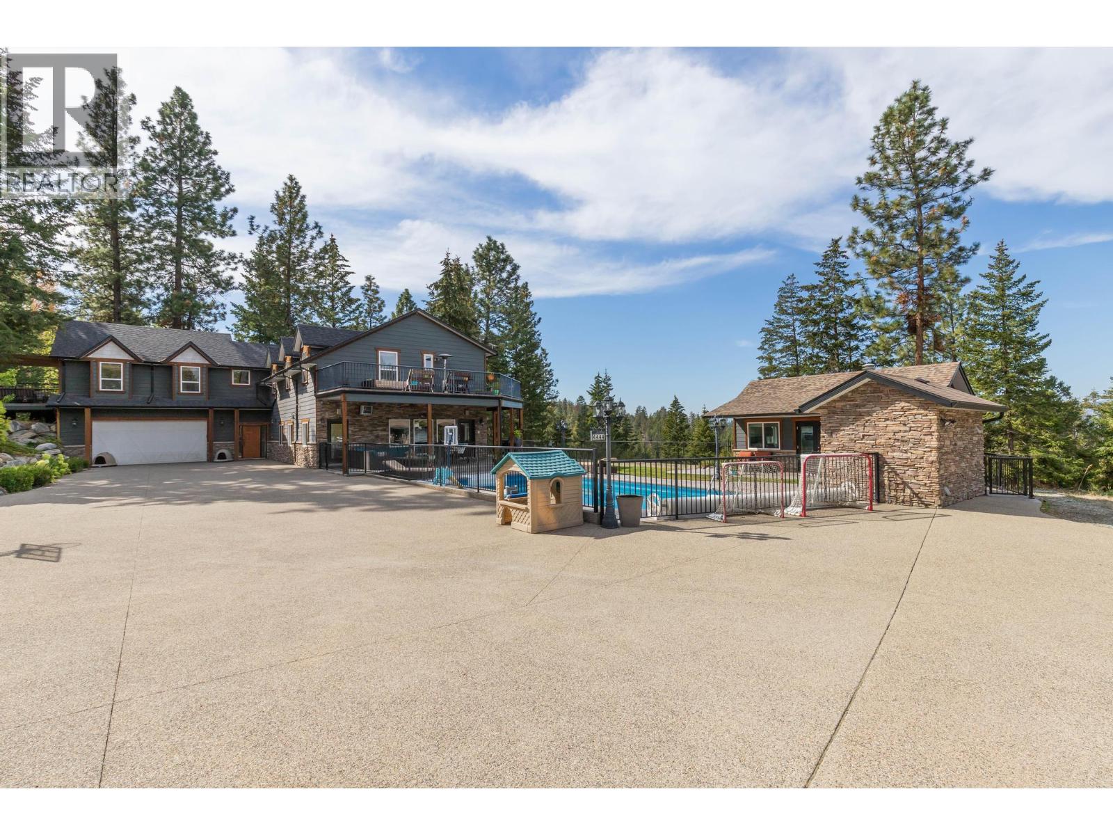 4444 June Springs Road, Kelowna