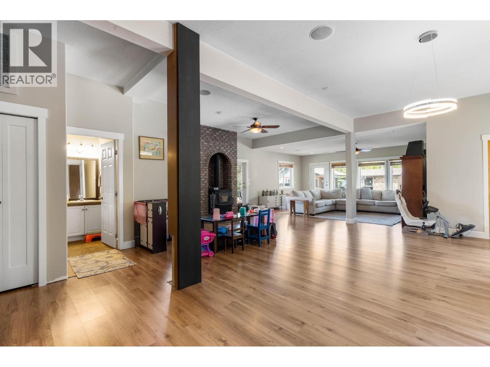  4444 June Springs Road, Kelowna