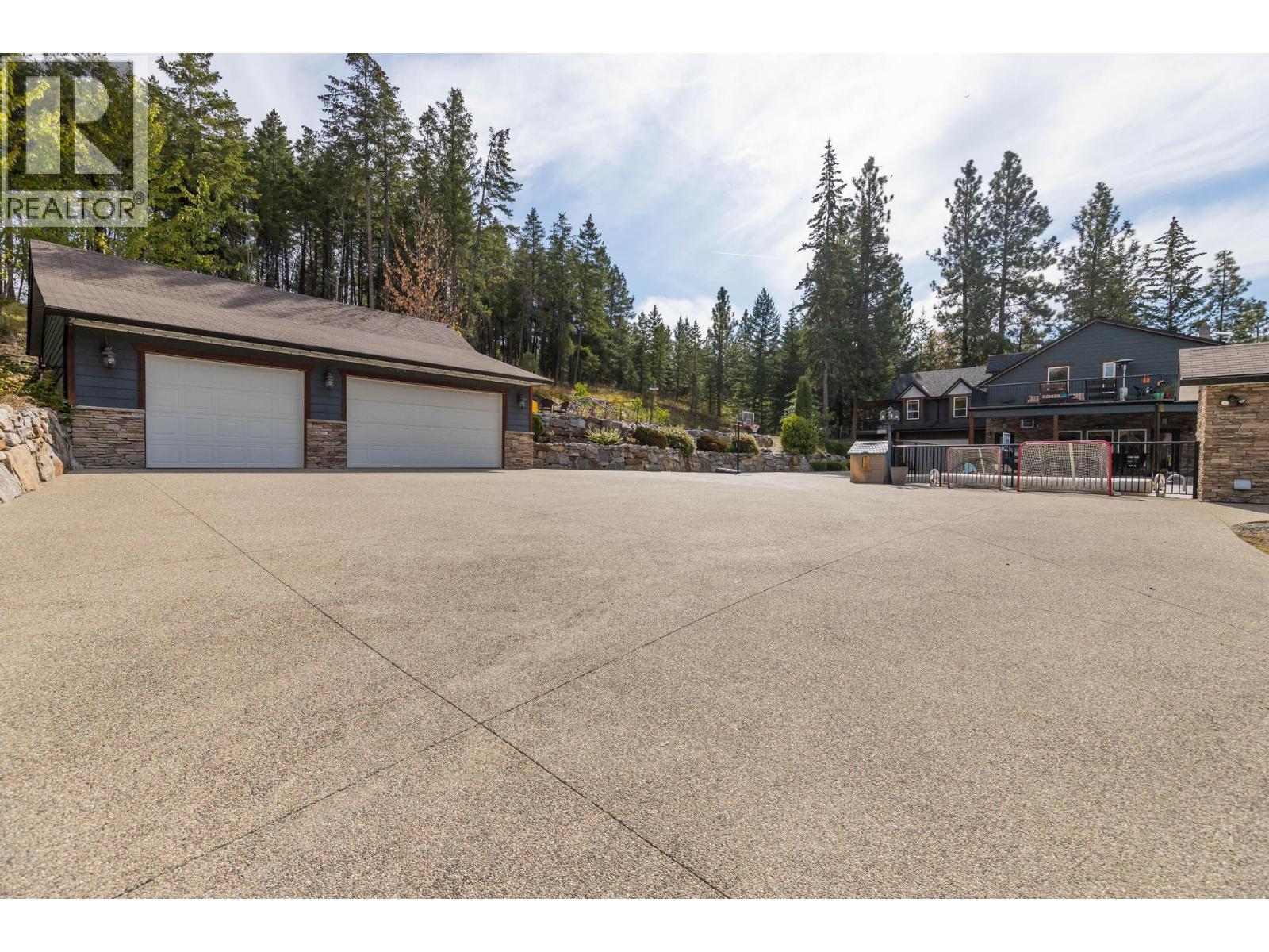  4444 June Springs Road, Kelowna