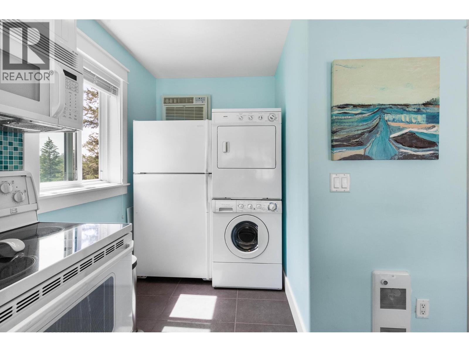  4444 June Springs Road, Kelowna