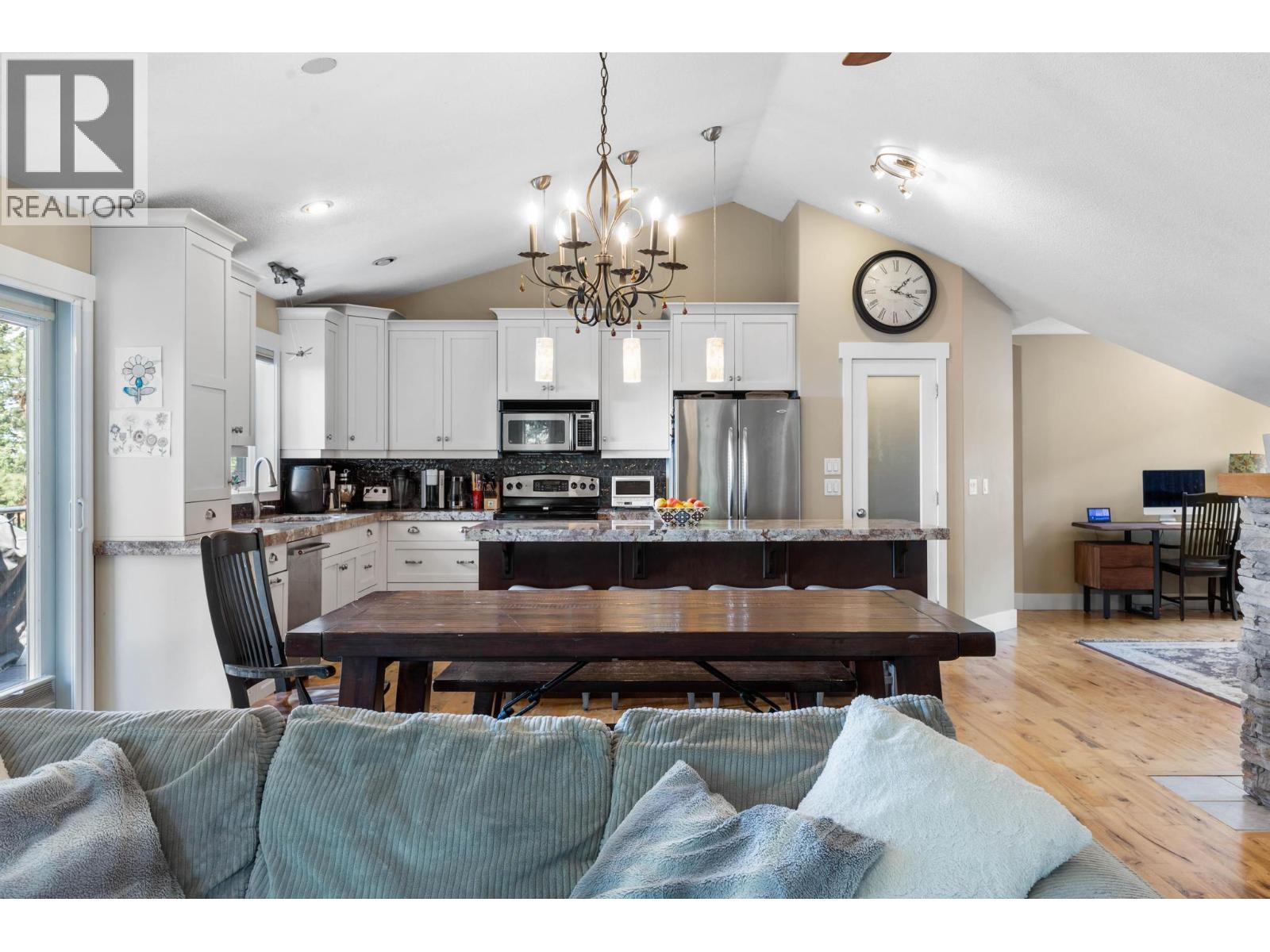  4444 June Springs Road, Kelowna