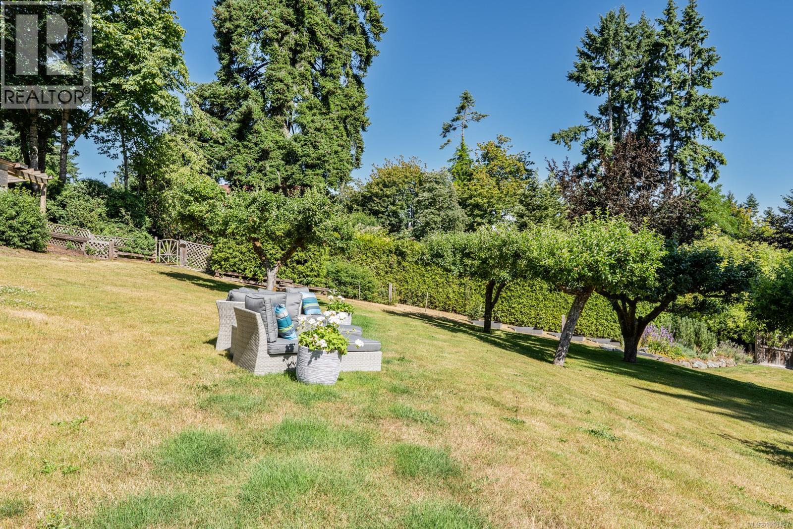 2618 Mill Bay Rd, Mill Bay