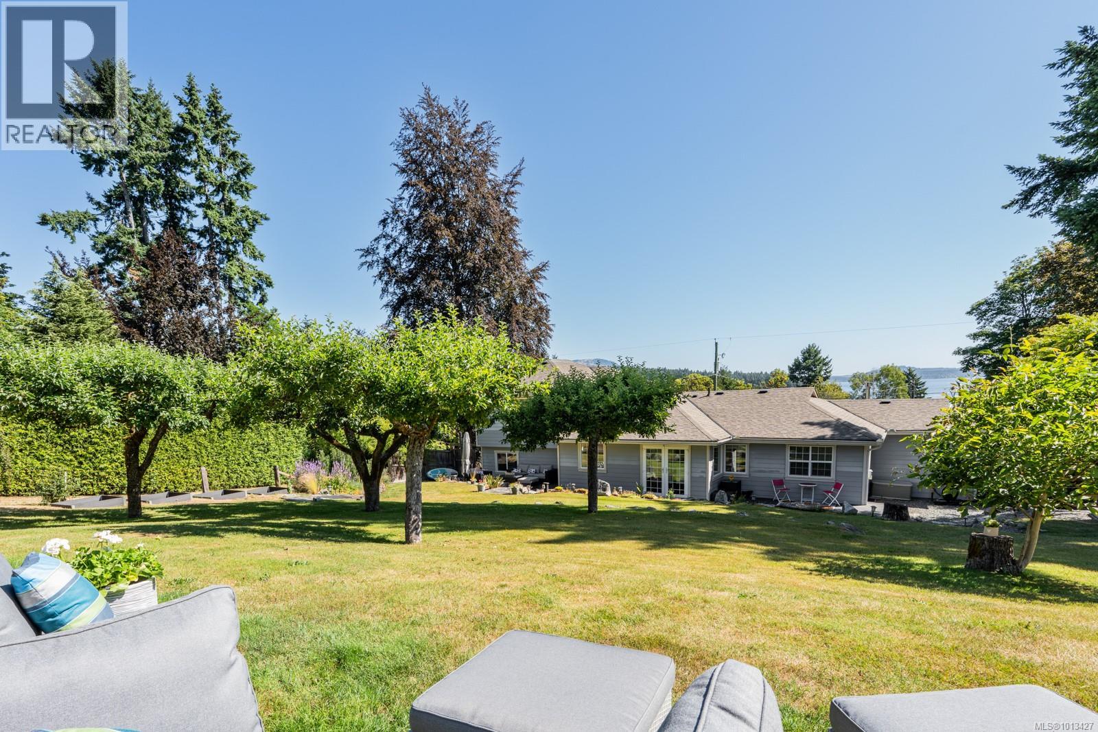 2618 Mill Bay Rd, Mill Bay