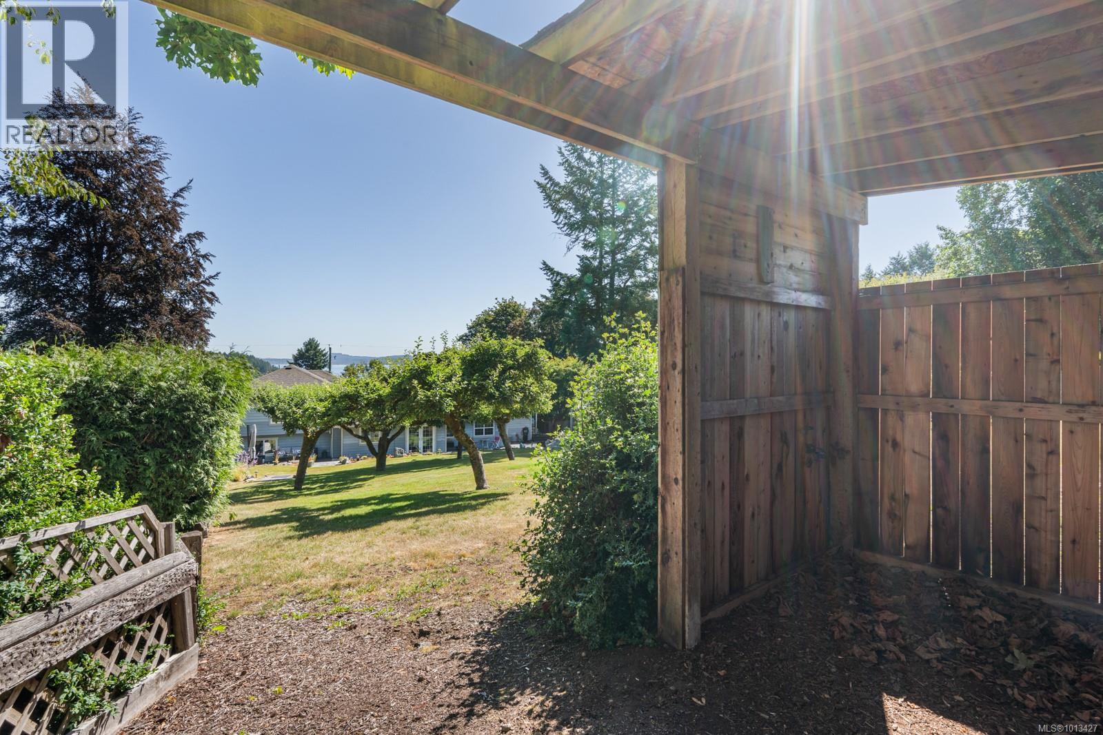 2618 Mill Bay Rd, Mill Bay