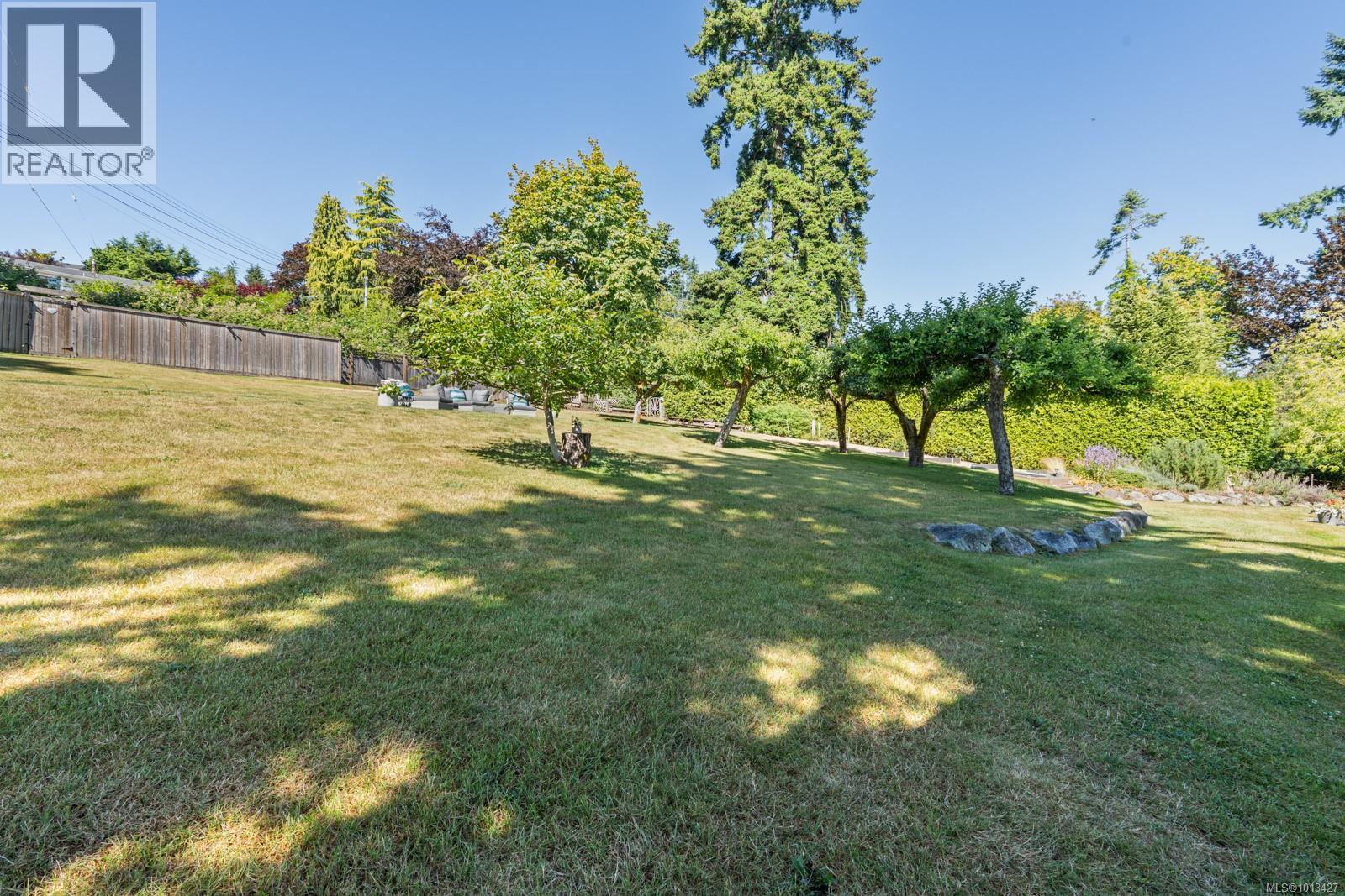 2618 Mill Bay Rd, Mill Bay