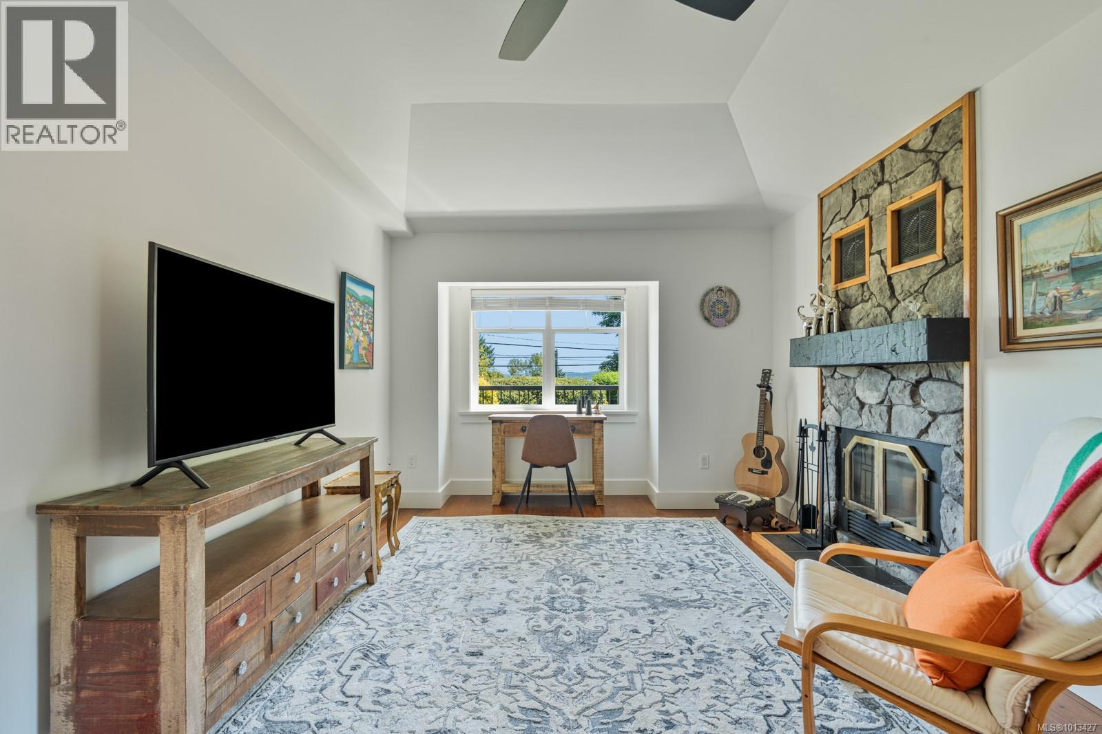 2618 Mill Bay Rd, Mill Bay