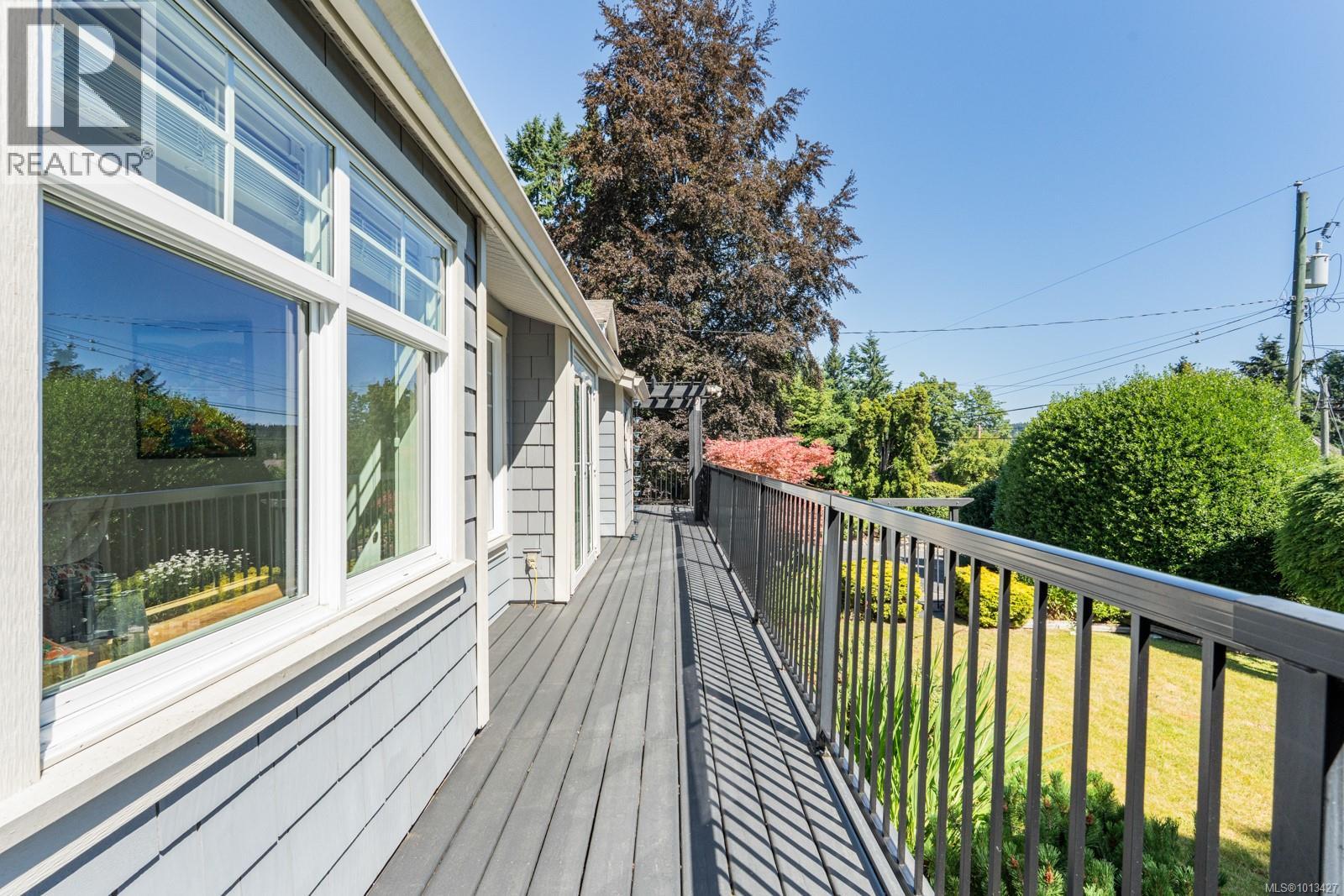 2618 Mill Bay Rd, Mill Bay