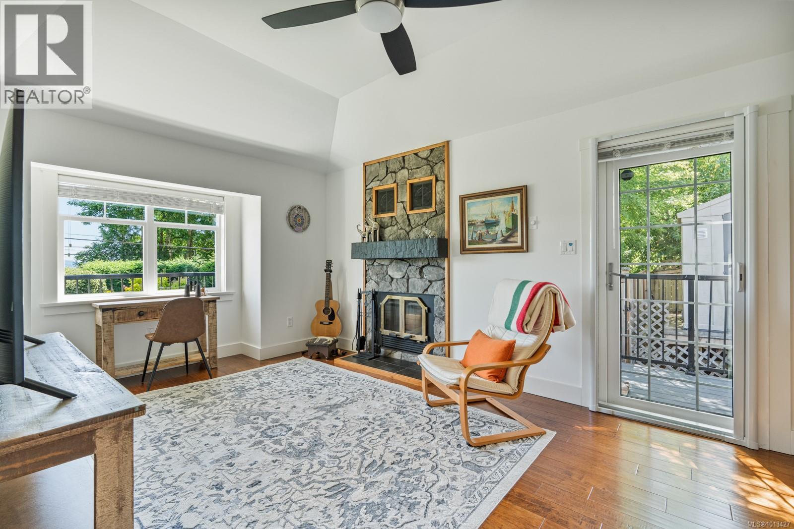 2618 Mill Bay Rd, Mill Bay