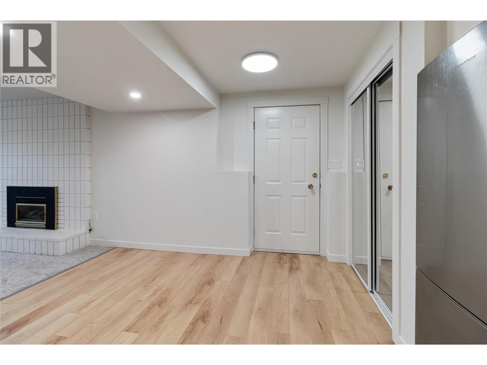  810 Westbrook Drive, West Kelowna
