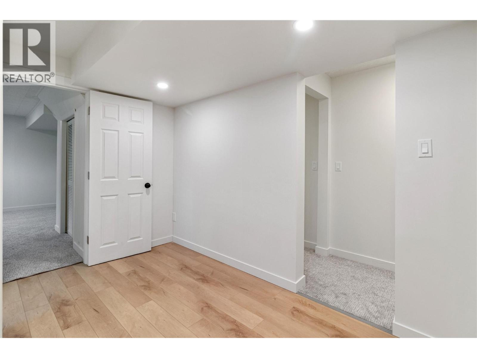  810 Westbrook Drive, West Kelowna