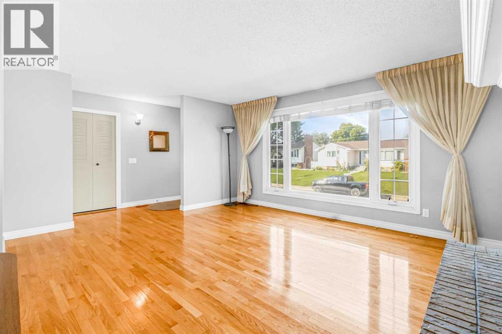 Single Family House Bungalow for Sale in   Street NE Pineridge Calgary 