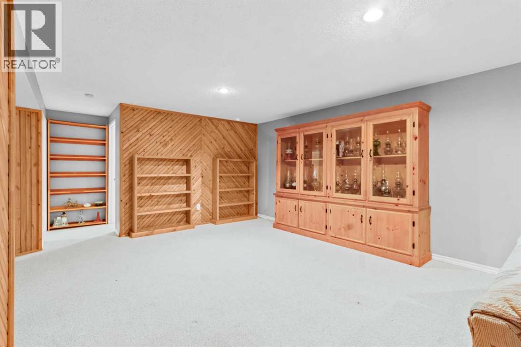 Single Family House Bungalow for Sale in   Street NE Pineridge Calgary 