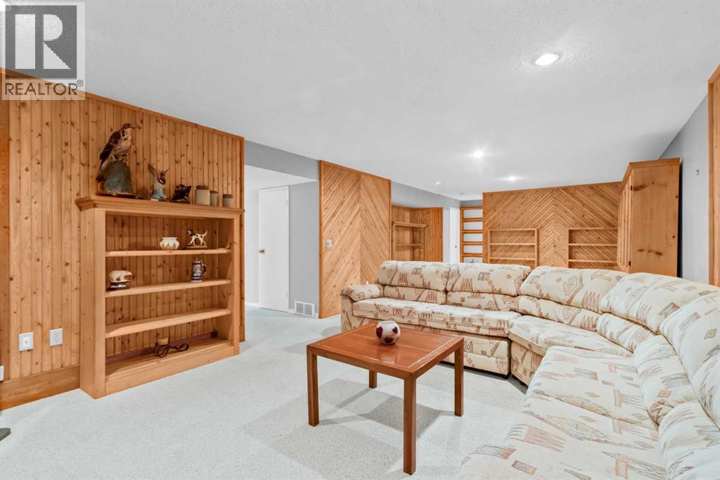Single Family House Bungalow for Sale in   Street NE Pineridge Calgary 