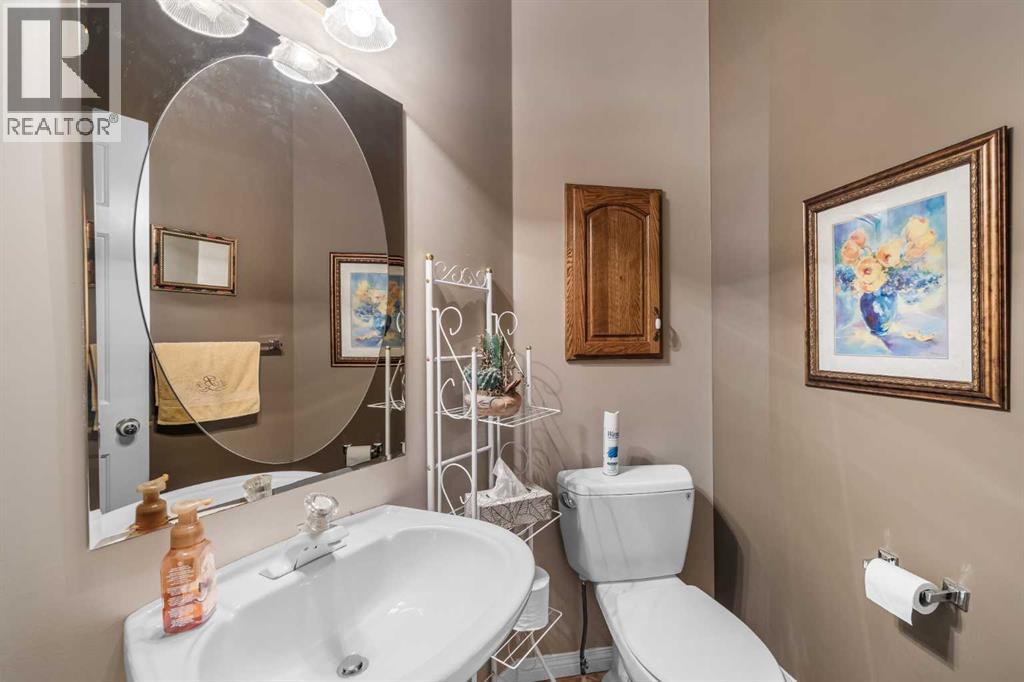 Single Family House for Sale in   Silver Springs Road NW Silver Springs Calgary 