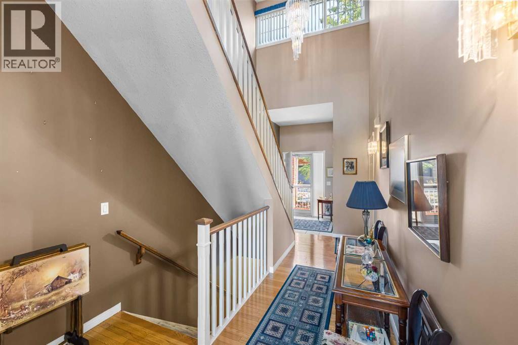 Single Family House for Sale in   Silver Springs Road NW Silver Springs Calgary 