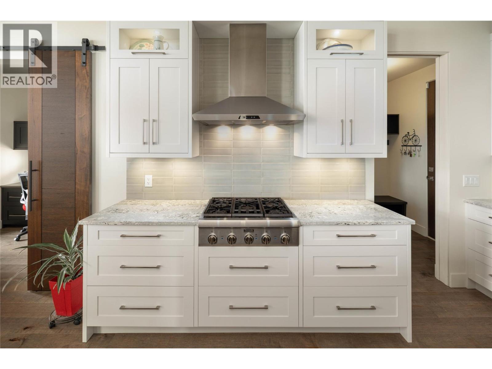  5640 Mountainside Drive, Kelowna
