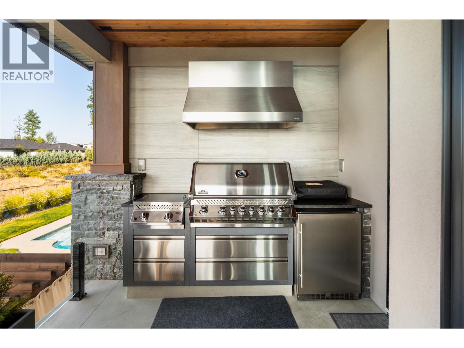  5640 Mountainside Drive, Kelowna