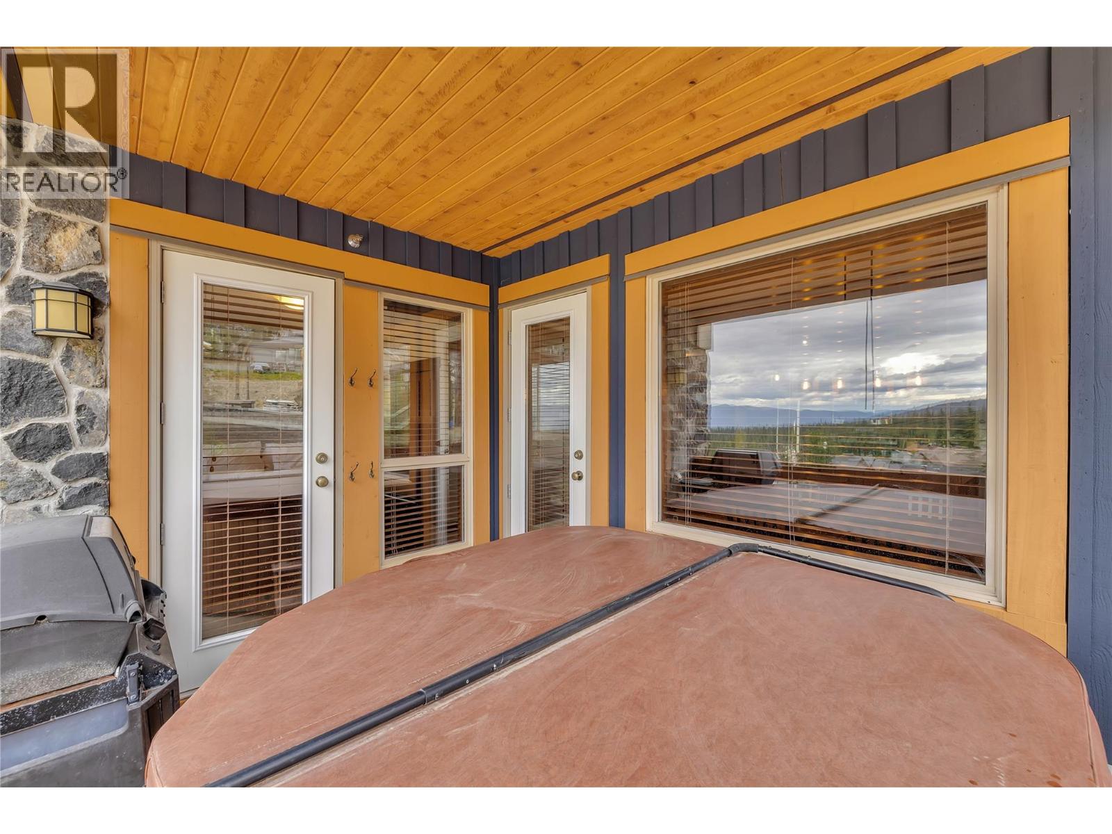 375 Raven Ridge Road Unit# 301, Big White