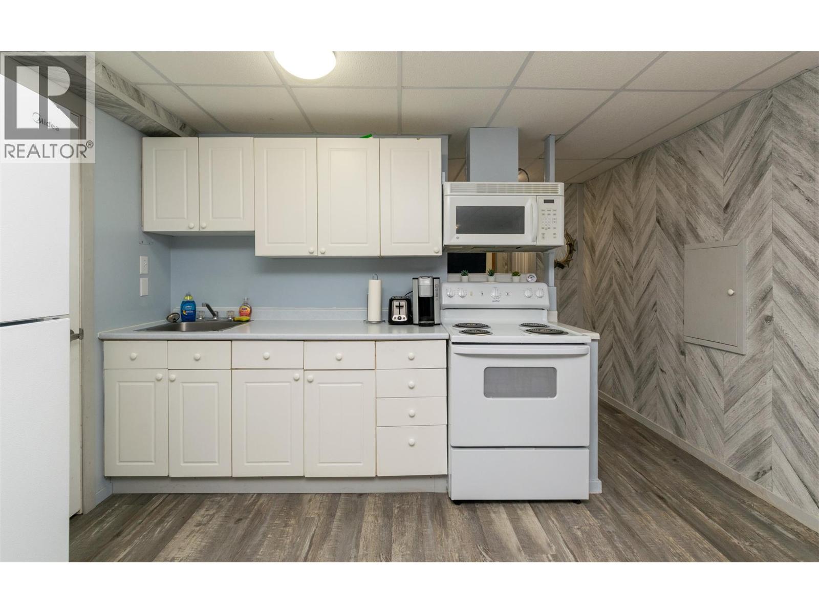  102 Kault Hill Road, Salmon Arm