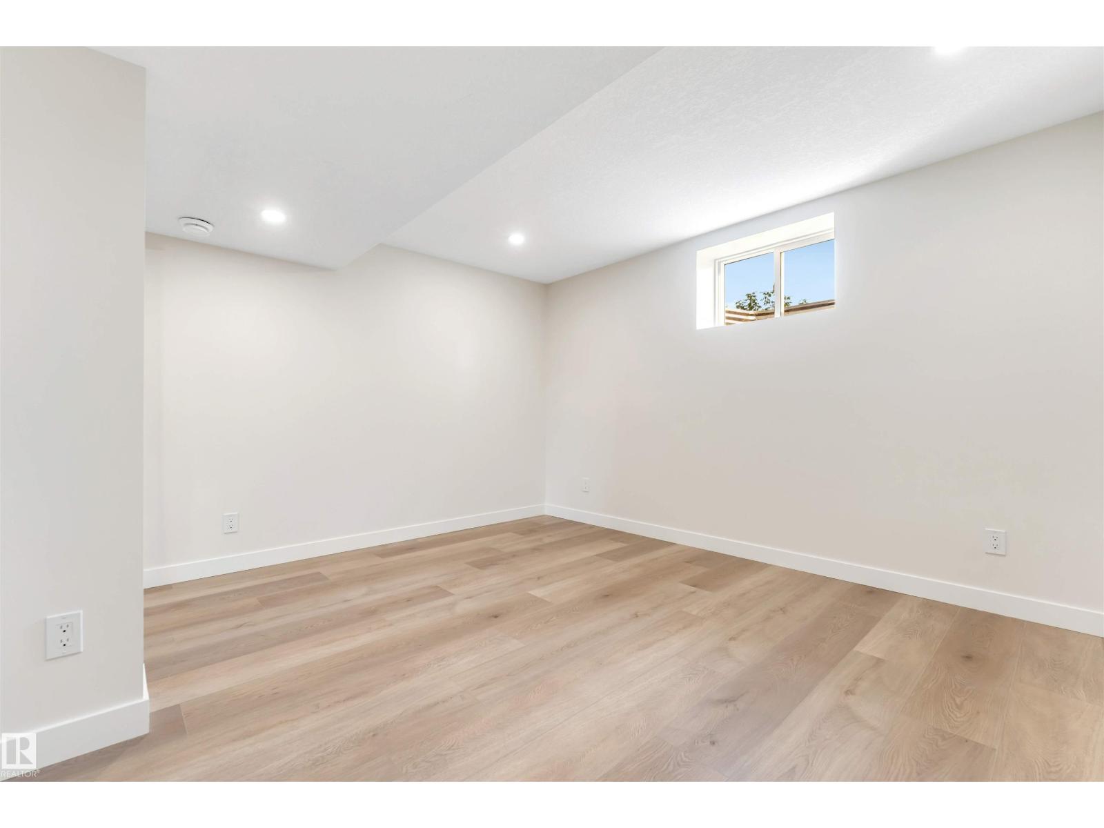 Single Family House Bungalow for Sale in   AV NW Edmonton 
