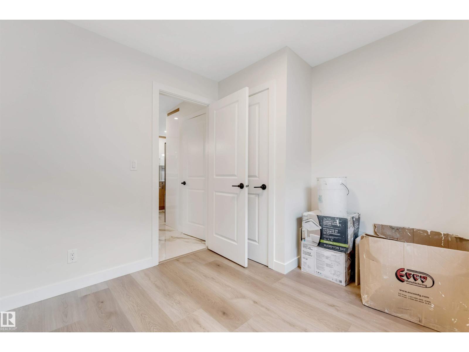 Single Family House Bungalow for Sale in   AV NW Edmonton 