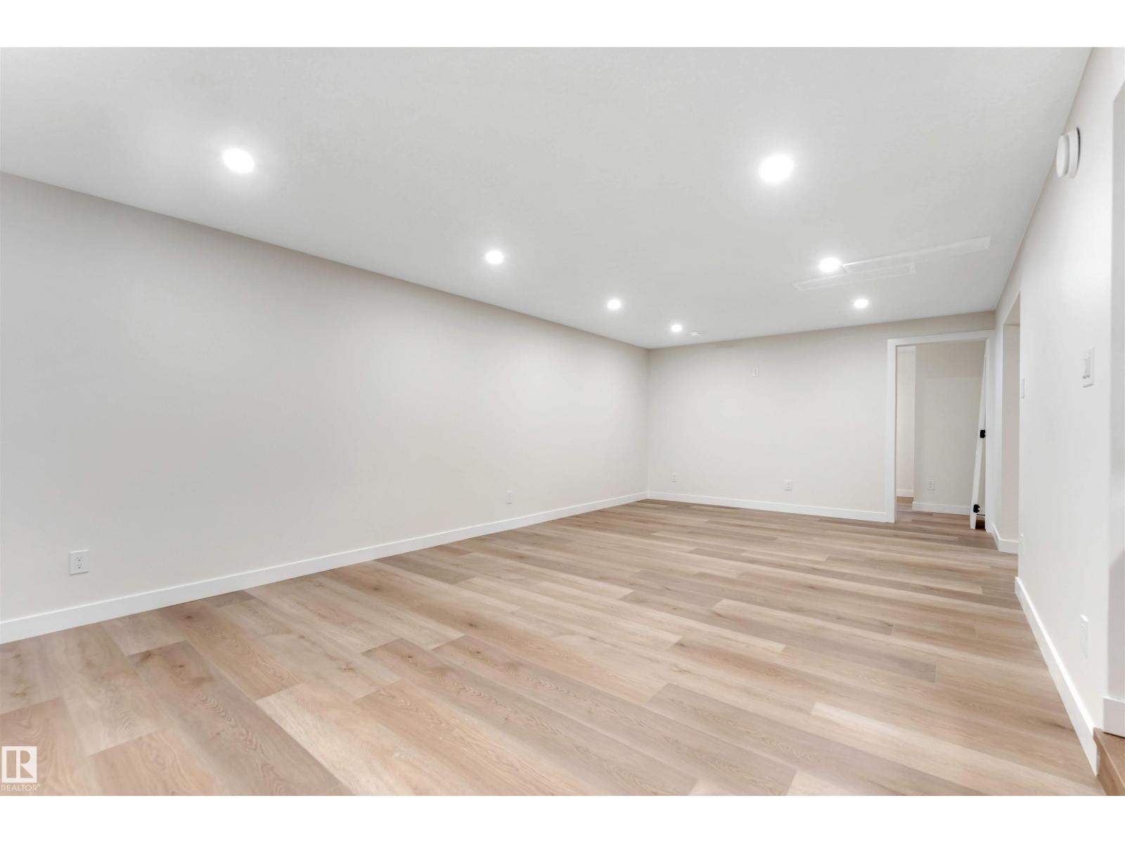 Single Family House Bungalow for Sale in   AV NW Edmonton 