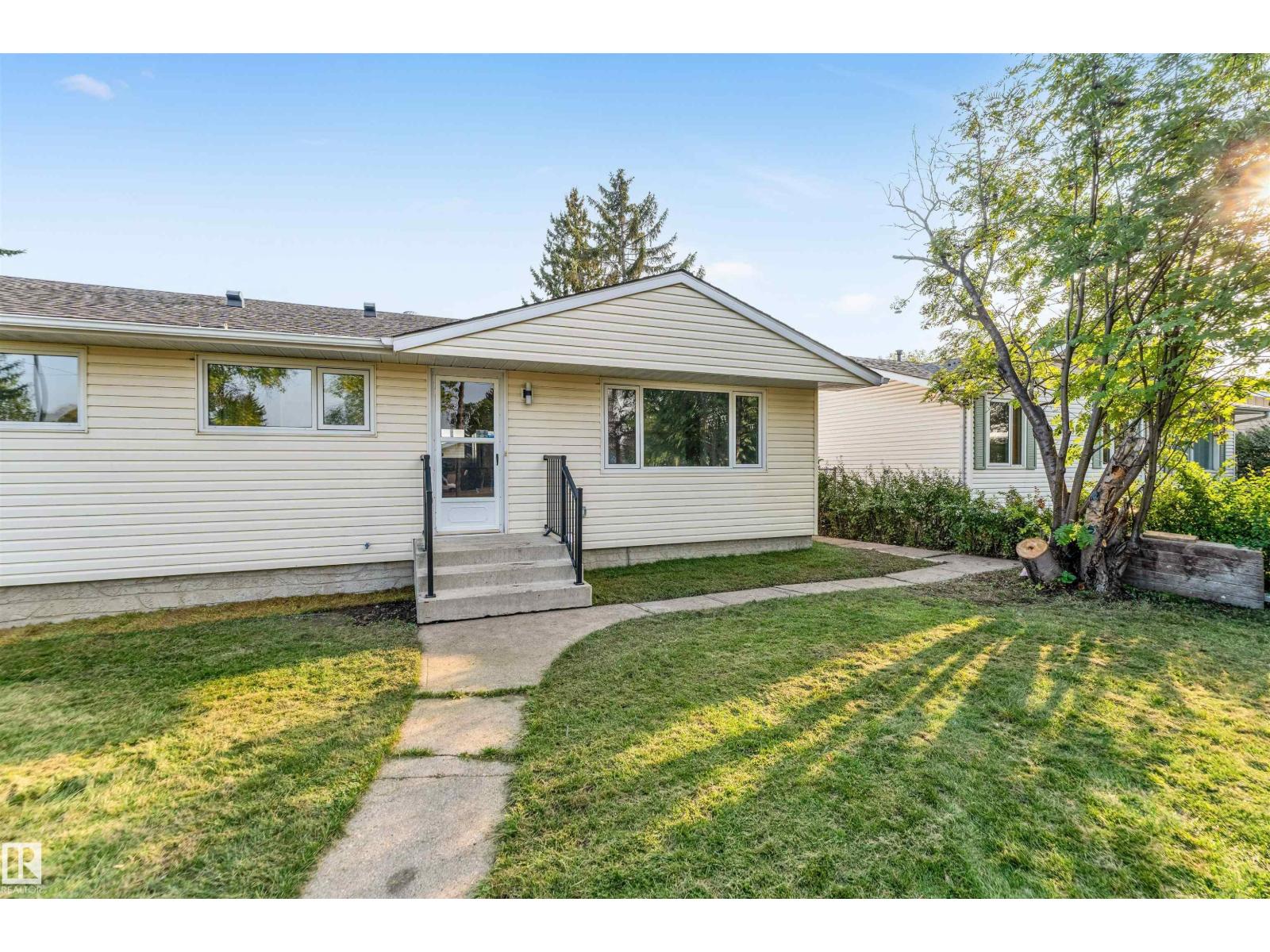 Single Family House Bungalow for Sale in   AV NW Edmonton 