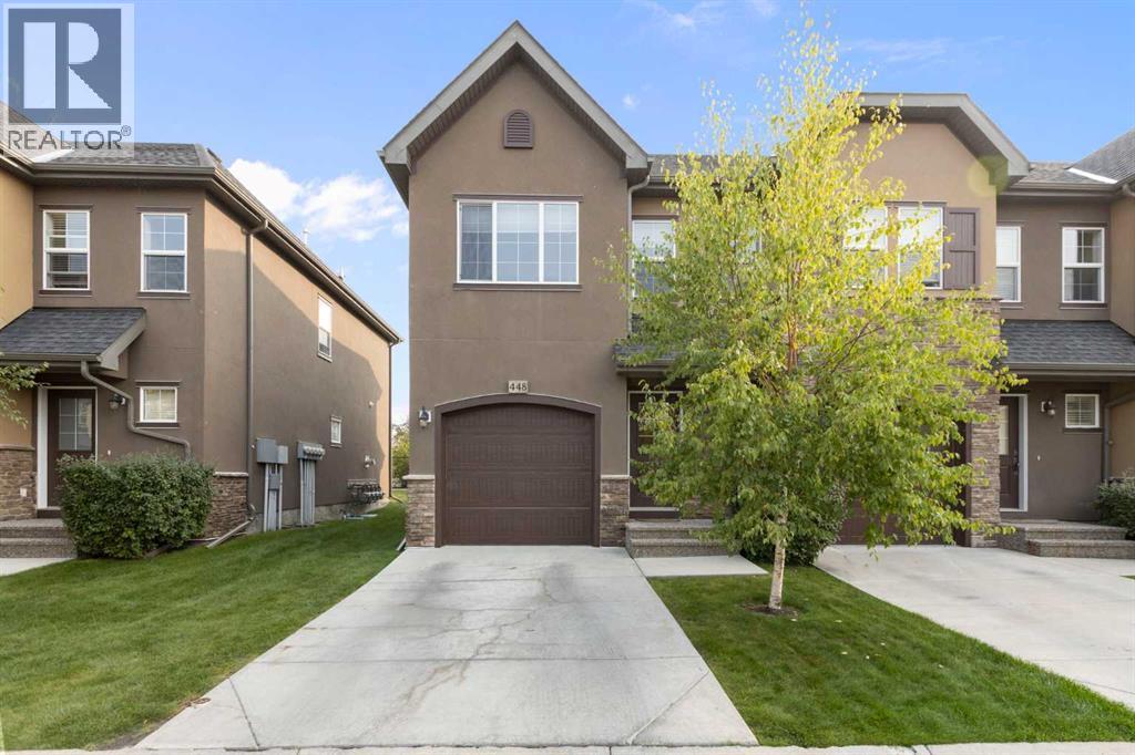 Single Family House for Sale in  Quarry Villas SE Douglasdale/Glen Calgary 