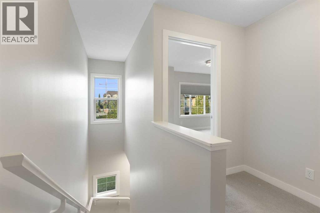 Single Family House for Sale in  Quarry Villas SE Douglasdale/Glen Calgary 