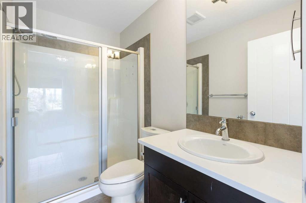 Single Family House for Sale in  Quarry Villas SE Douglasdale/Glen Calgary 