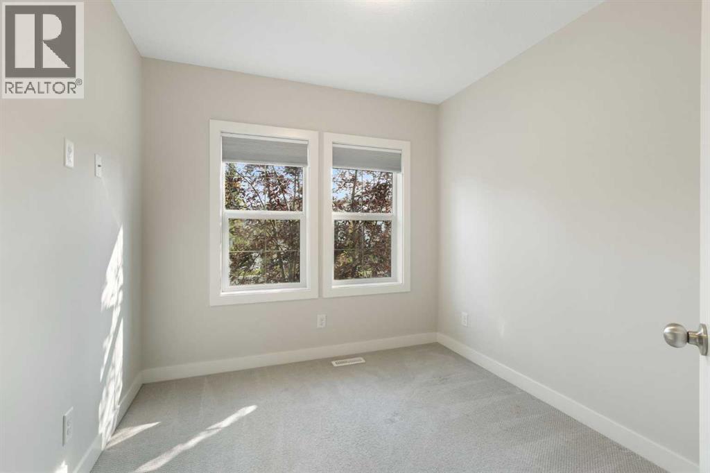 Single Family House for Sale in  Quarry Villas SE Douglasdale/Glen Calgary 
